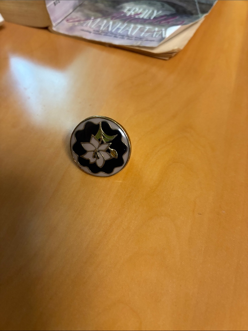 Zara Black Enamel Ring with White Flower and Gold Trim size 6.5